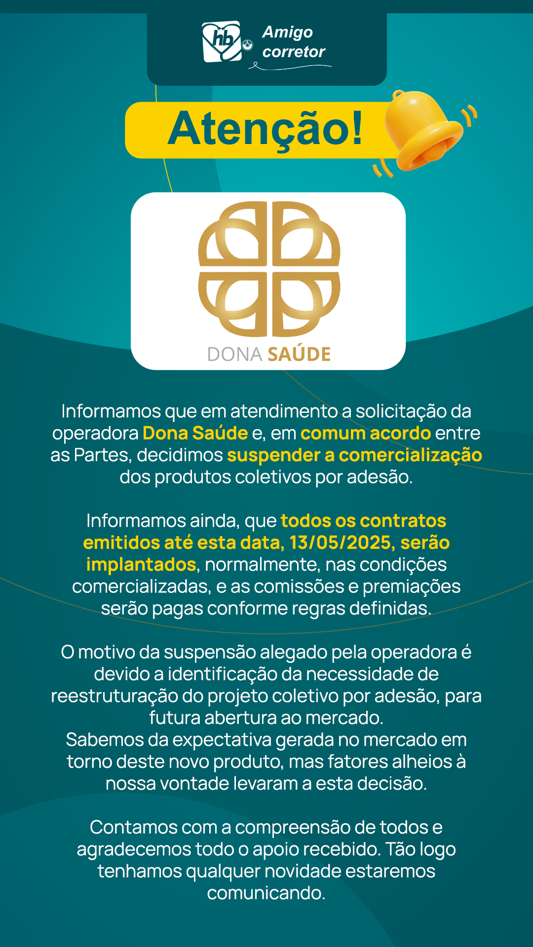 garota de oculos e blusa listrada vermelha com os dedos apontando para cima feliz
