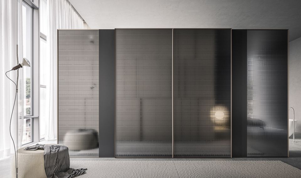 Armadio a quattro porte a specchio