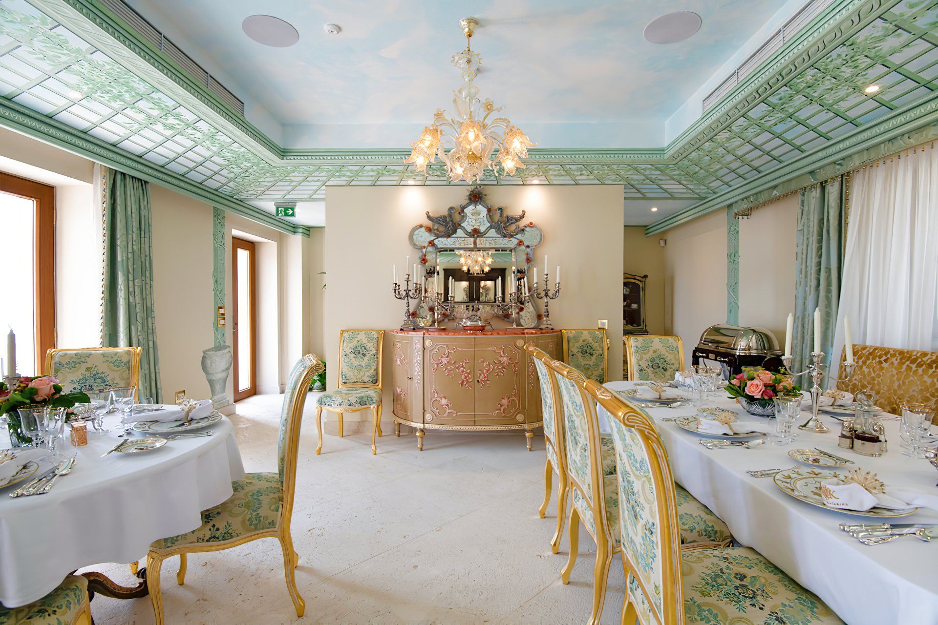 Villa Korta Katarina doning room