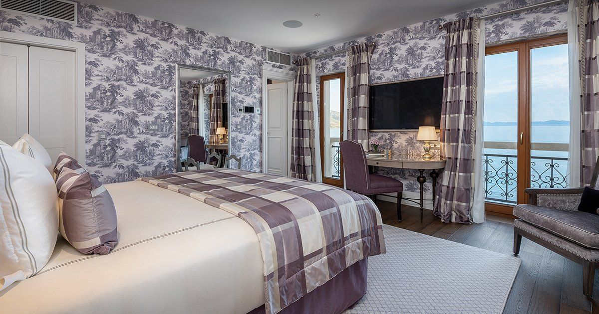 Villa Korta Katarina Suite 202:
A Violet Motif with Adriatic Light