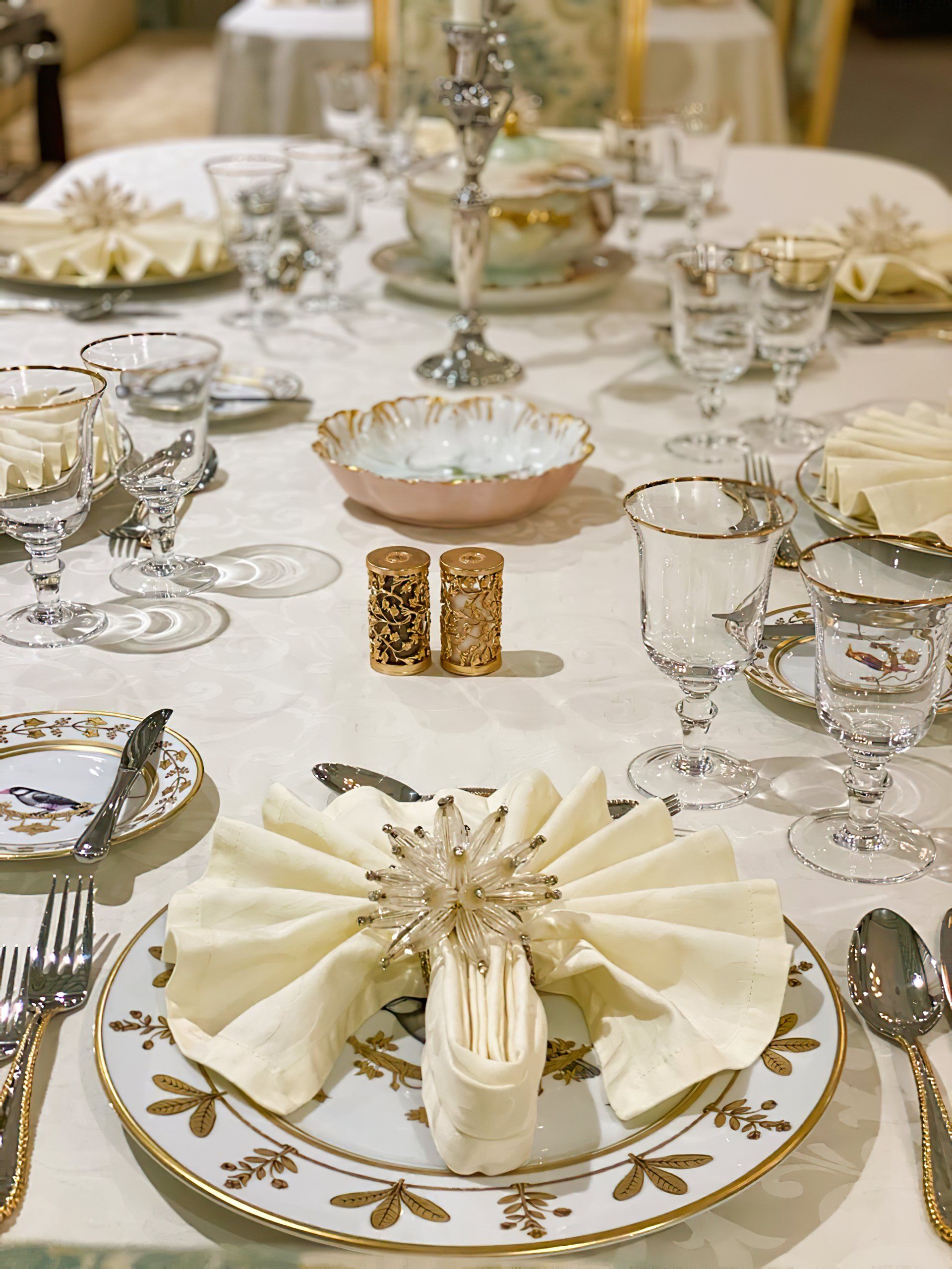 Villa Korta Katarina dining room