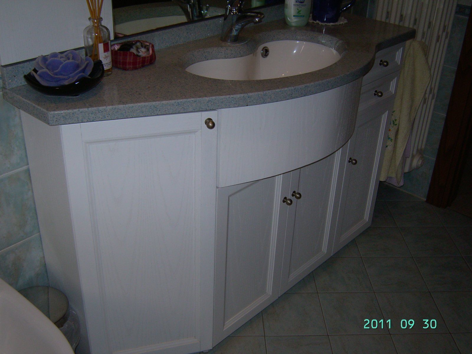 mobile bagno con ante