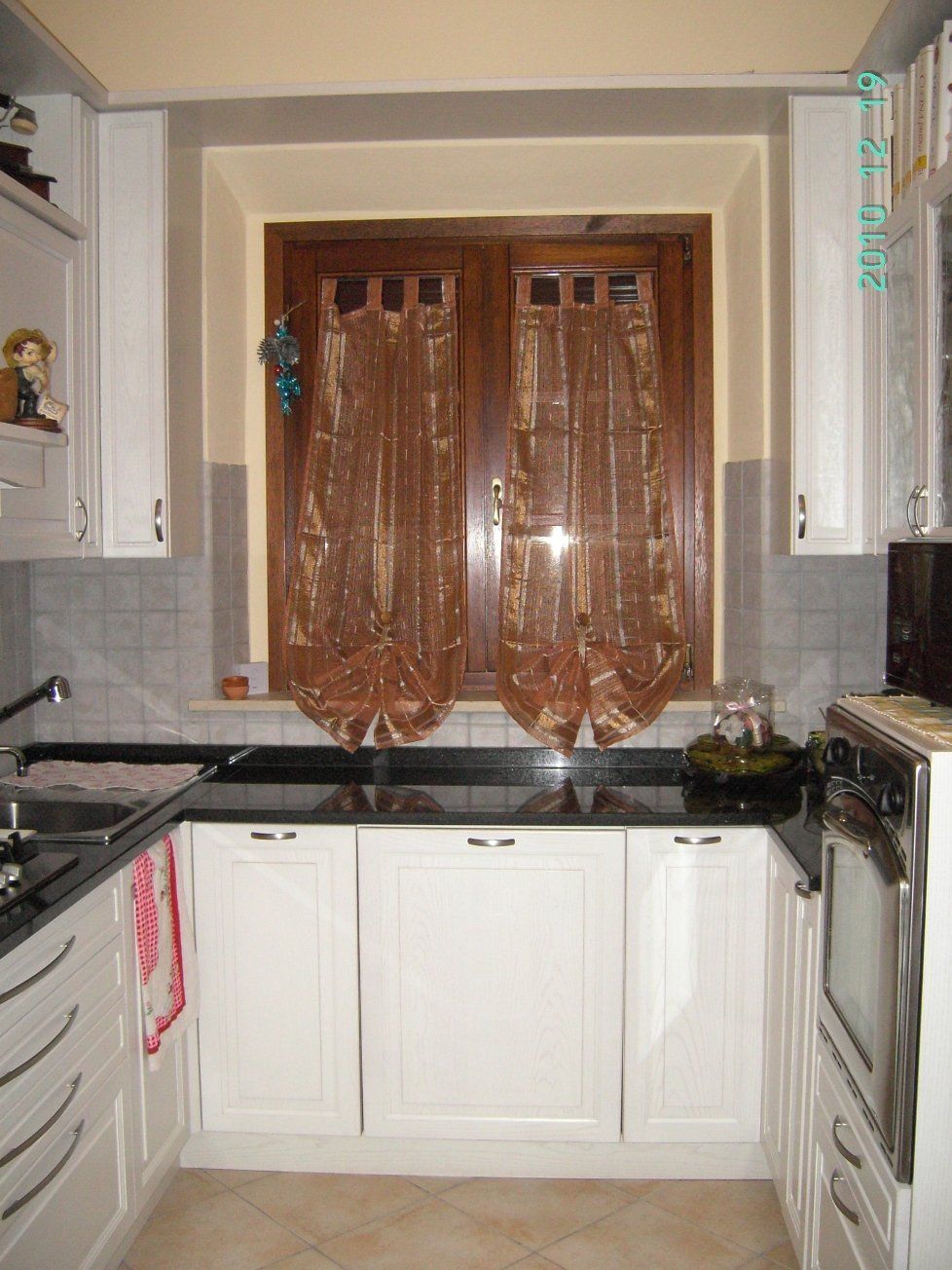 produzione di cucine classiche e contemporanee