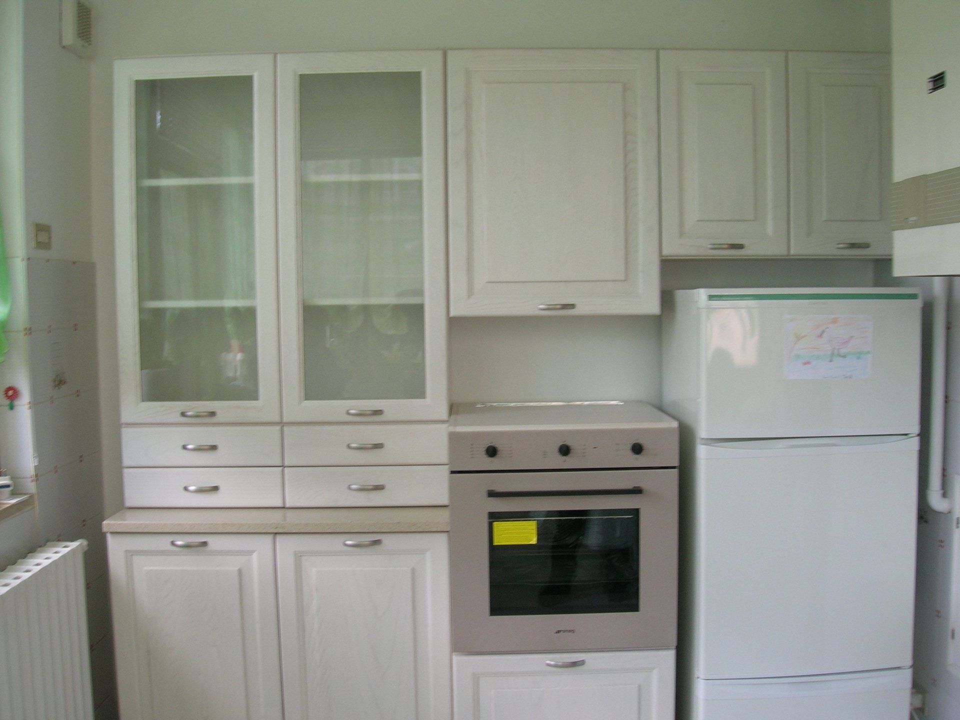 cucina in legno bianco