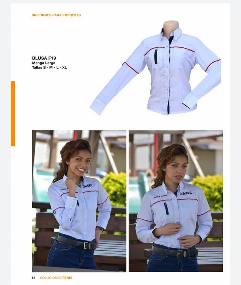 Modelo con una camisa de trabajo azul claro con cremallera, vista frontal y lateral.