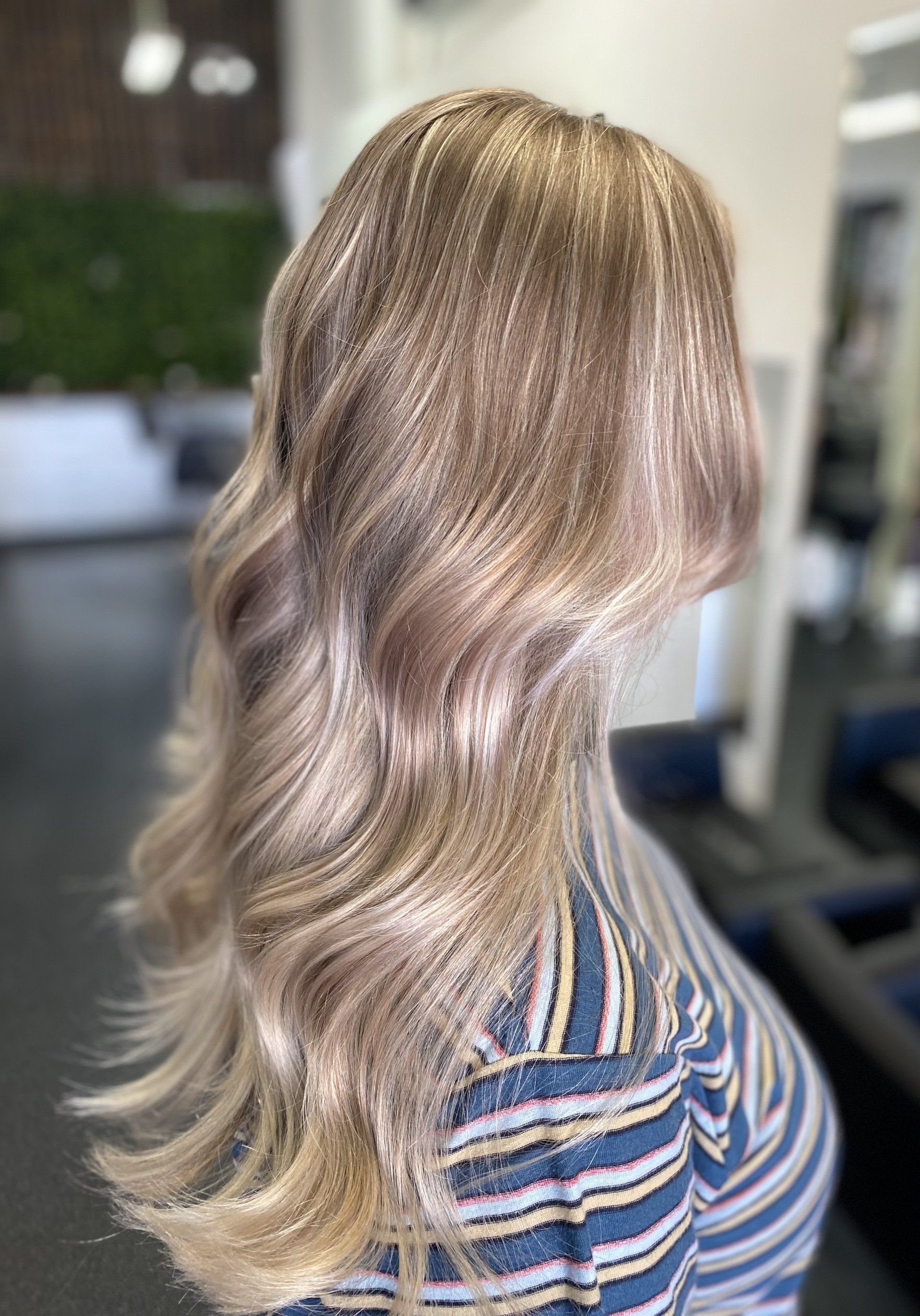 side view hair white