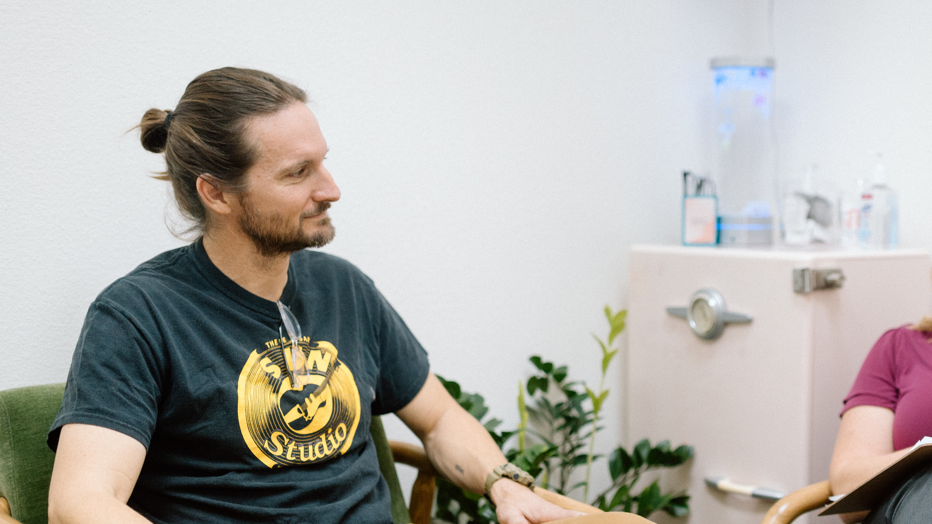 Explore our personalized therapy sessions designed to support your mental health and foster healing in a safe, compassionate environment. Our experienced team is here to provide you with the tools and guidance needed to navigate your journey toward recovery and well-being.