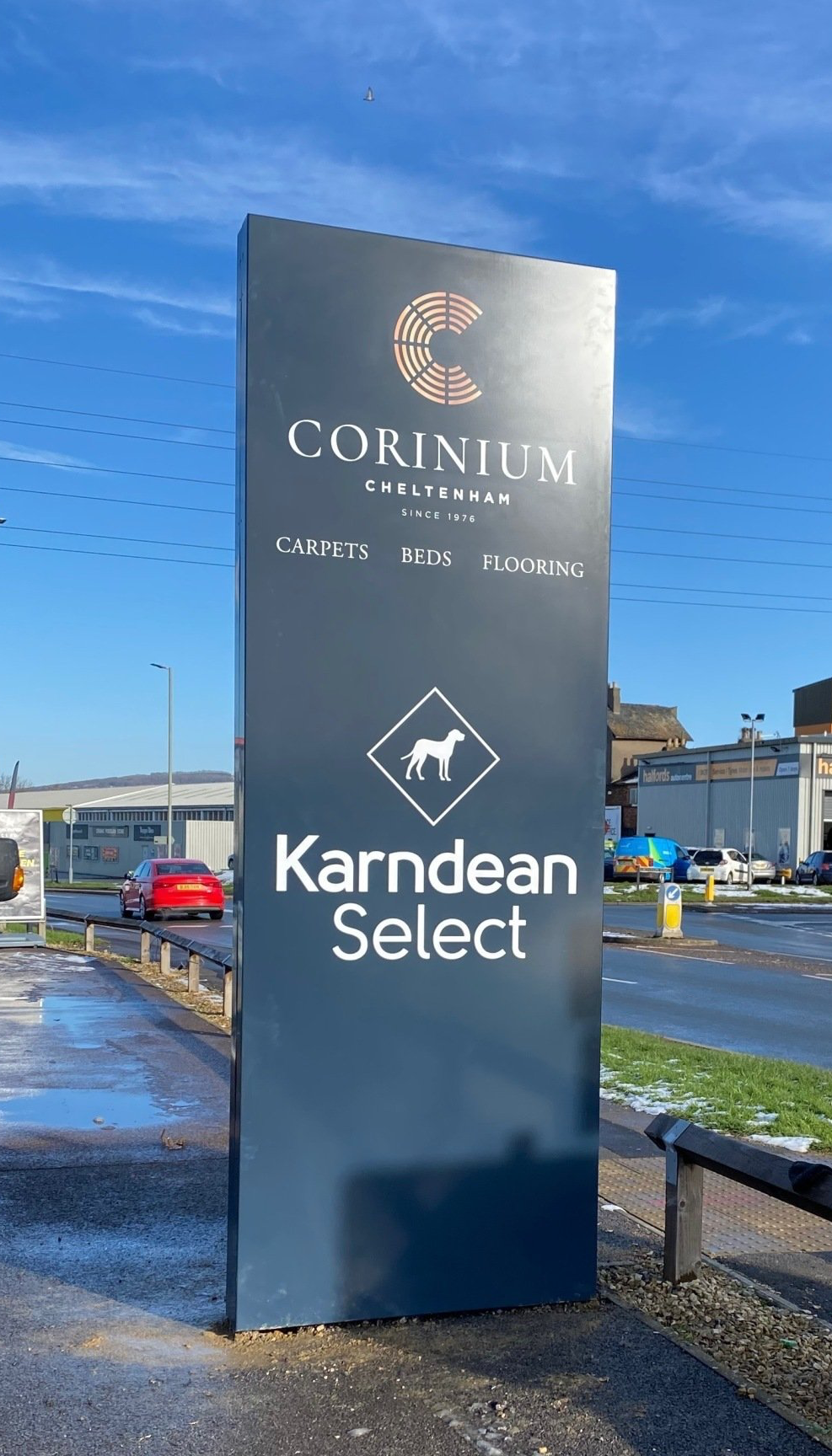 Cheltenham carpet totem sign