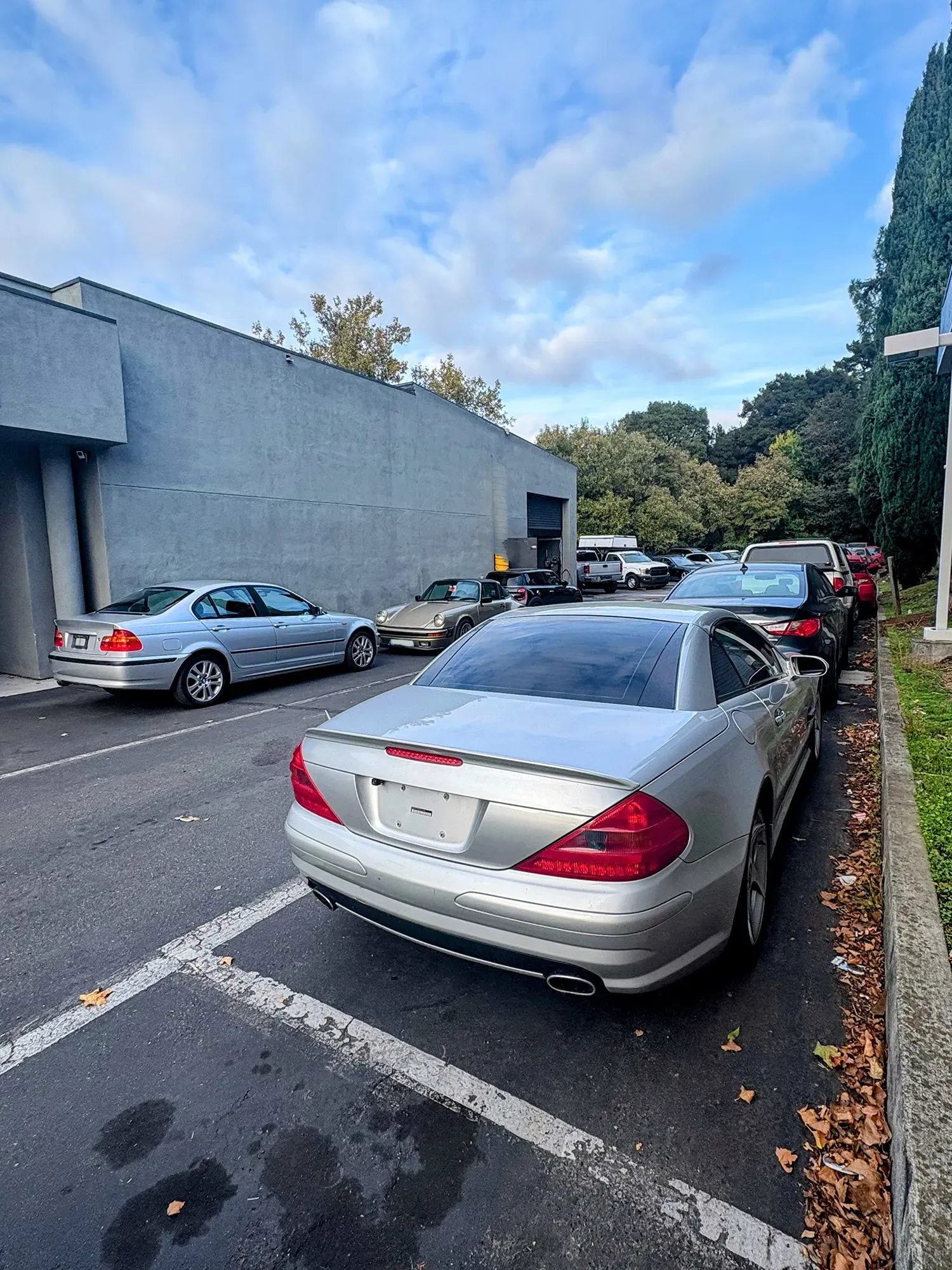 Rows of cars parked outside | Platinum Motors Martinez
