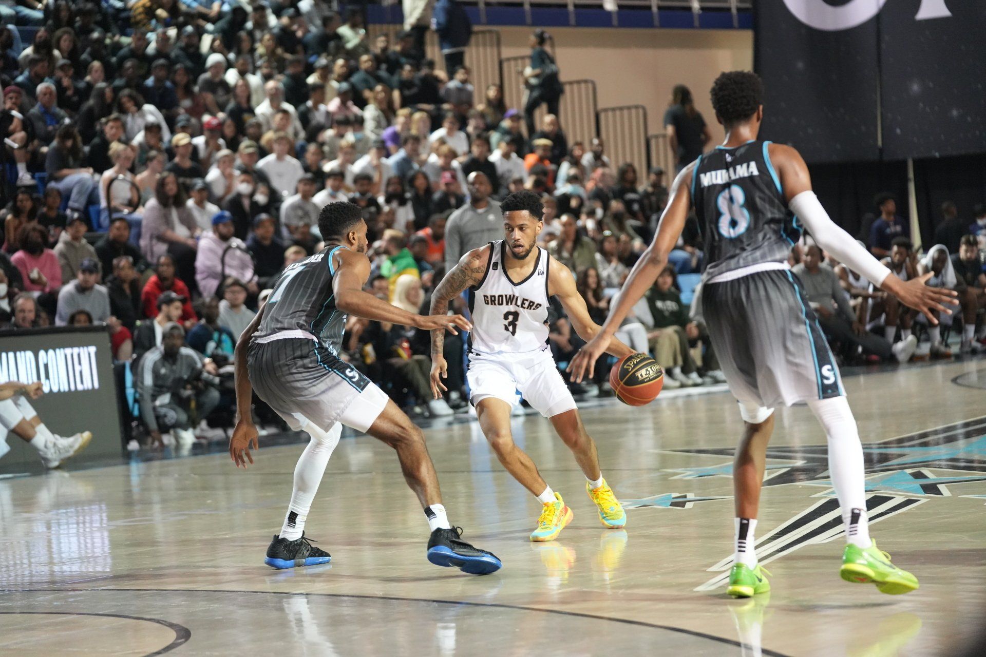 GROWLERS FALL TO J. COLE AND THE SCARBOROUGH SHOOTING STARS