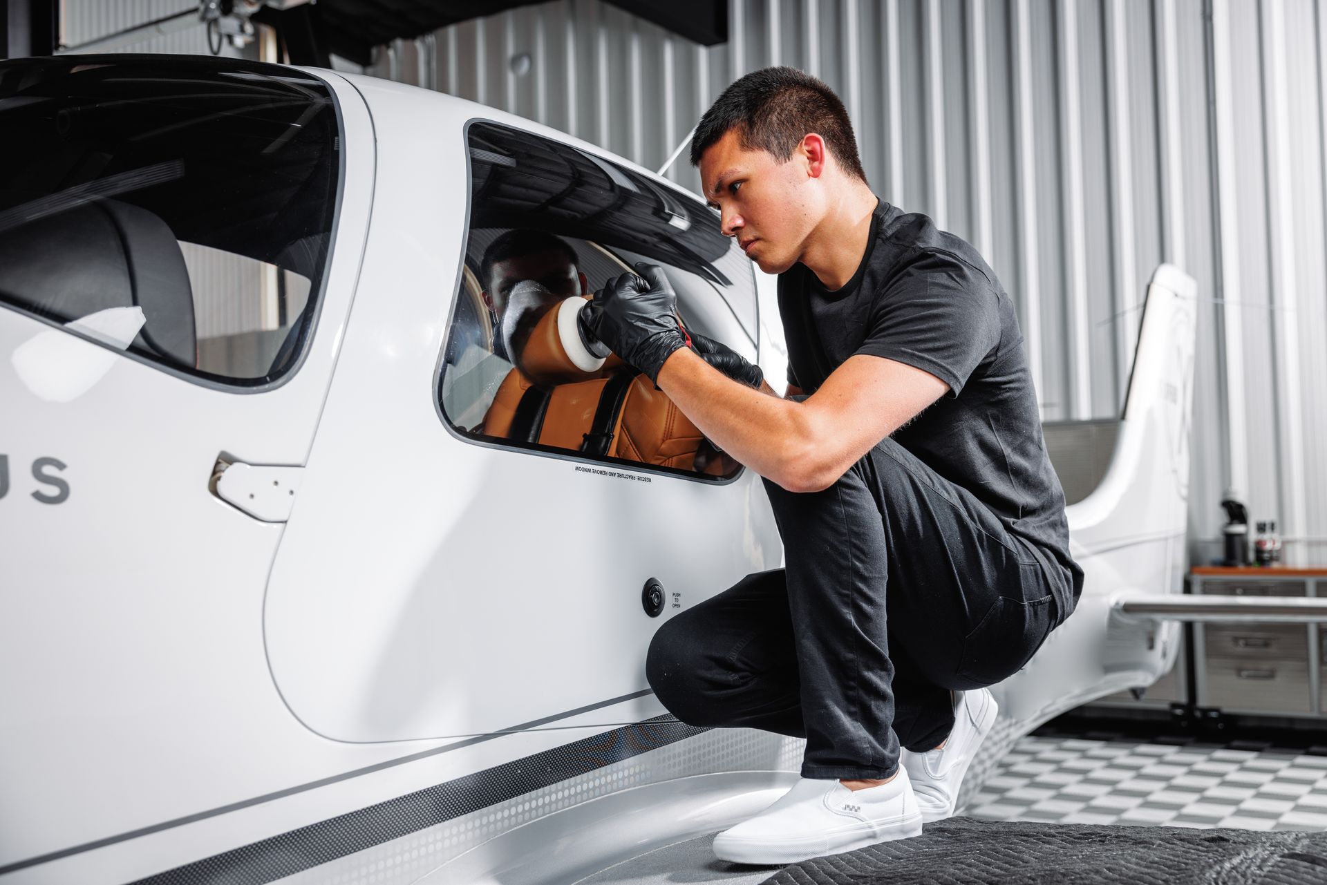 Aviation detailing polishing