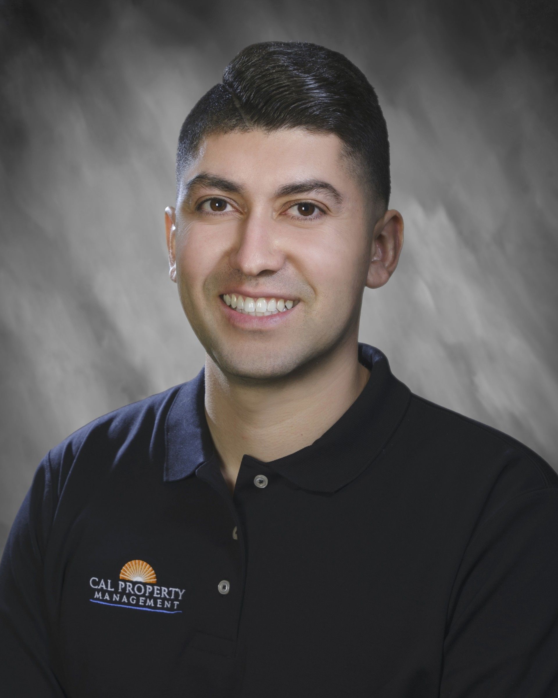 Chris Fernandez Headshot