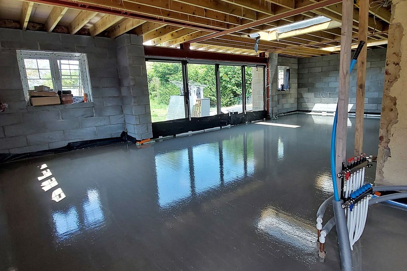 Images of Liquid flow screed preparation, delivery and installation, removing liquid flow screed laitance, pump hire, by JC Flow Screeds.  Covering floors across East Anglia.