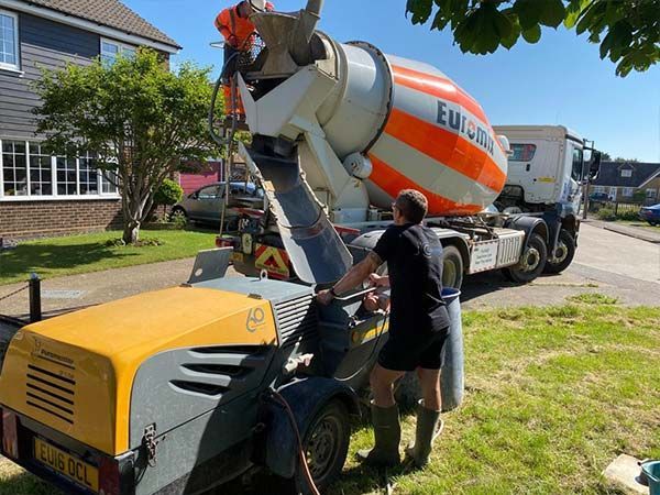 JC Flow Screeds is a Colchester based liquid flow screed contractor for Suffolk and Essex