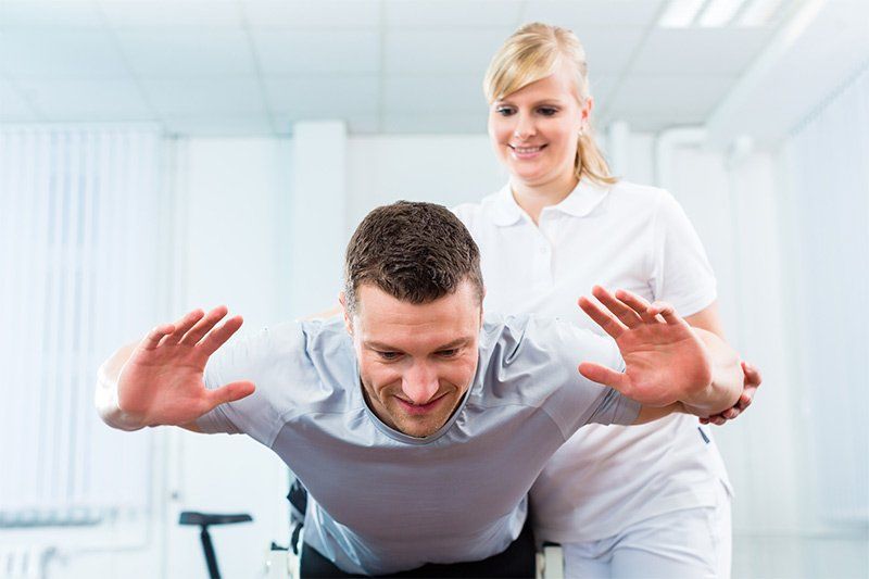 springwood physiotherapy and sports injuries centre physiotherapist doctor with patient