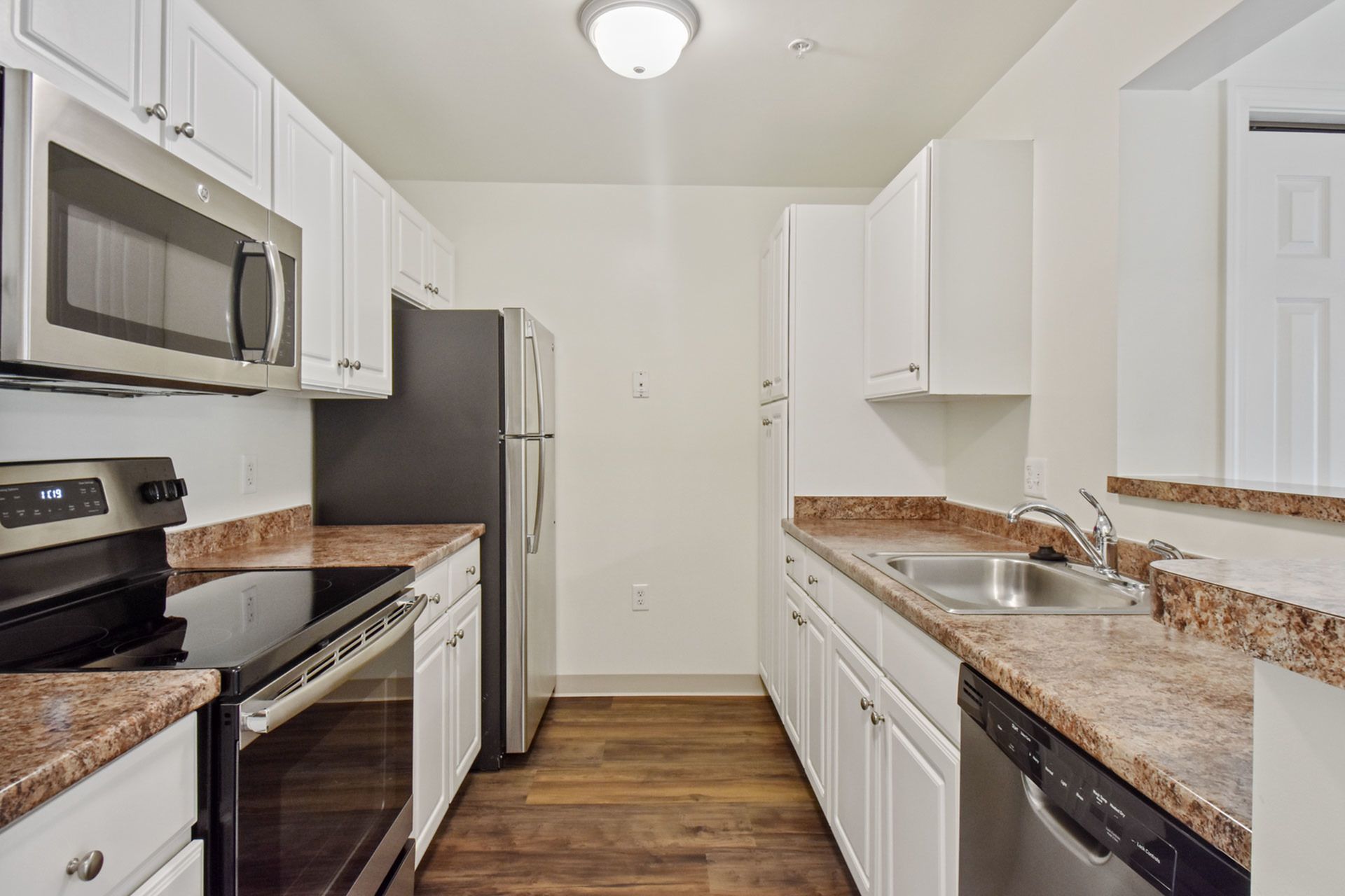 Modern Kitchen with Stainless Steel Appliances | Kensington At Chelmsford