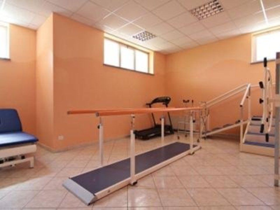 Attrezzature per riabilitazione fisioterapica