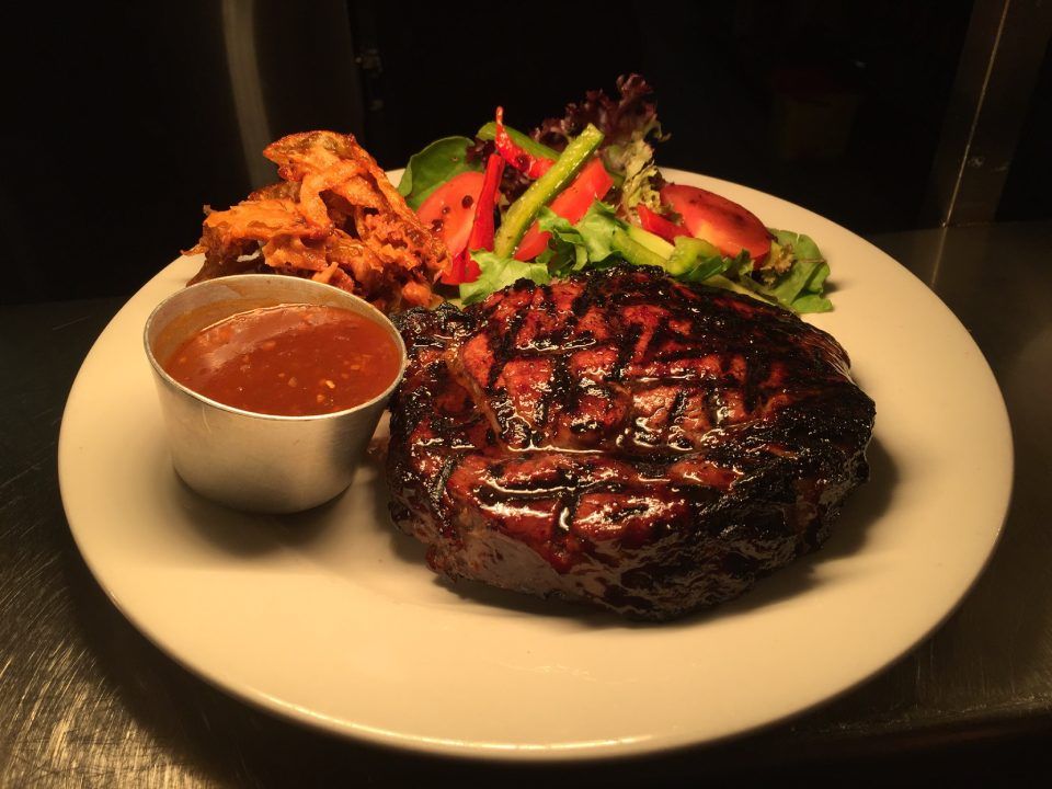 Bbq meat with vegetables