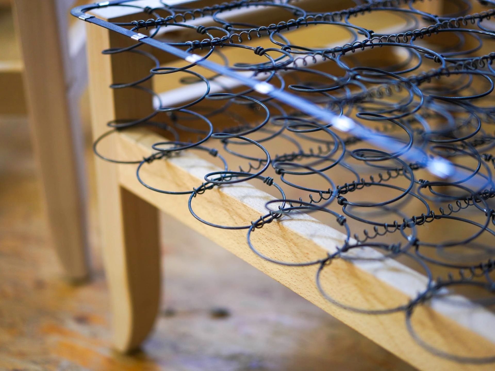 Eine Nahaufnahme Sessel_Aufarbeitung & Restauration