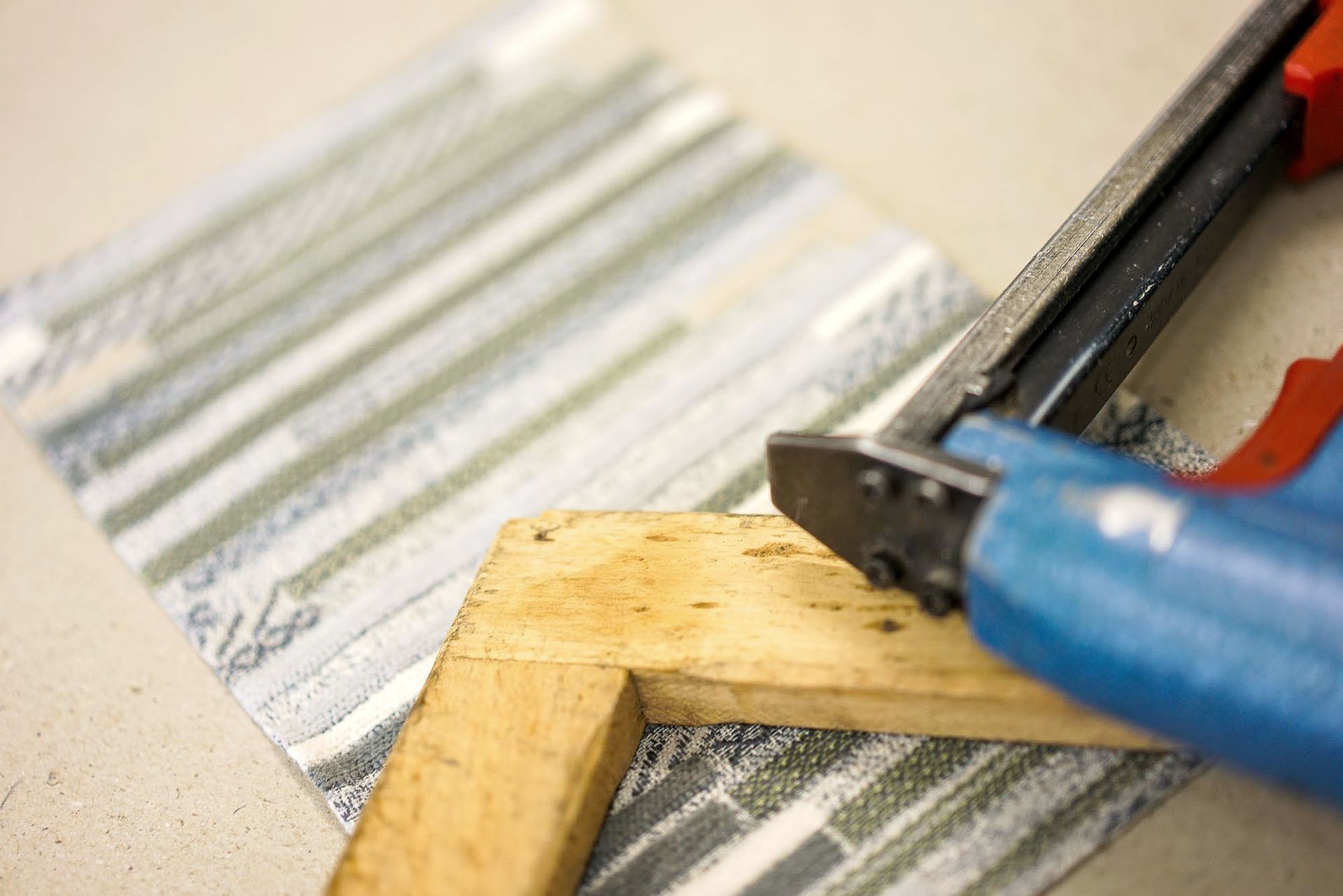 Eine Nahaufnahme vom Polsterwerkzeug