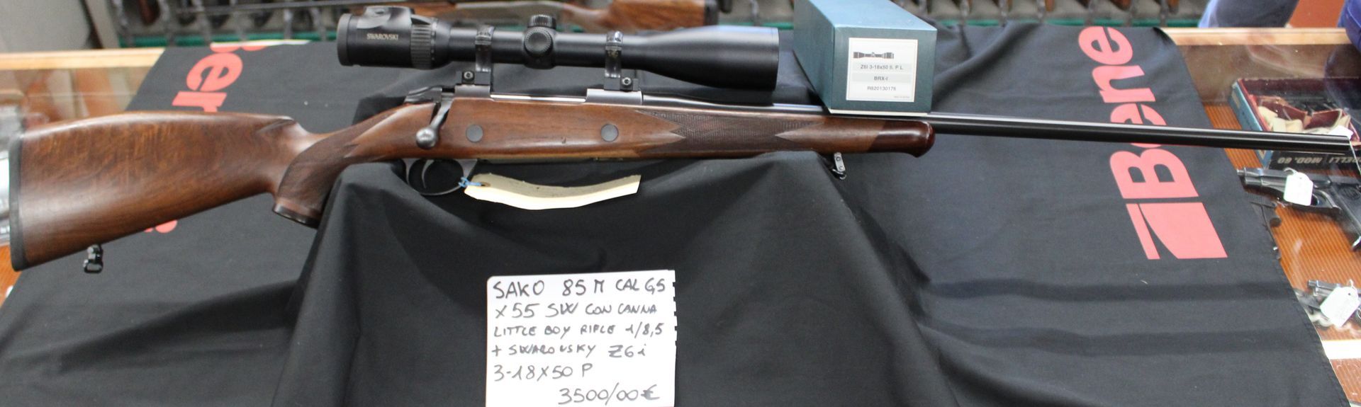 Carabina otturatore girevole Sako modello 85M calibro 6,5x55 SW con canna Little Boy Rifle 1/8,5 comprensiva di ottica Swarovski Z6i 3-18x50P, prezzo di 3500,00€ 