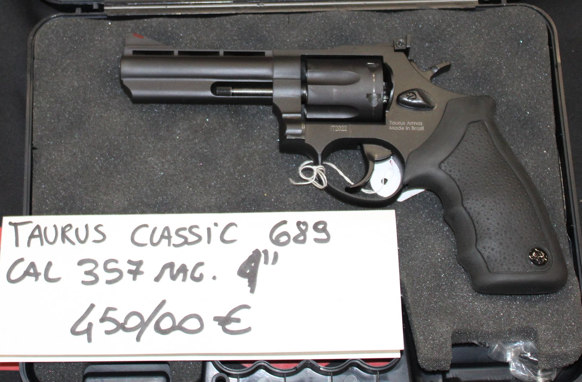 Rivoltella Taurus Classic modello 689 calibro 357 magnum. Prezzo di 450,00€