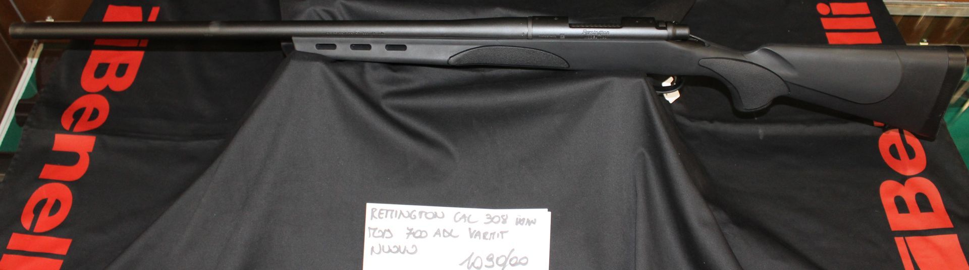 Carabina Remington calibro 308 WIn modello 700 ADL Varmit, arma nuova, prezzo di  1090,00€