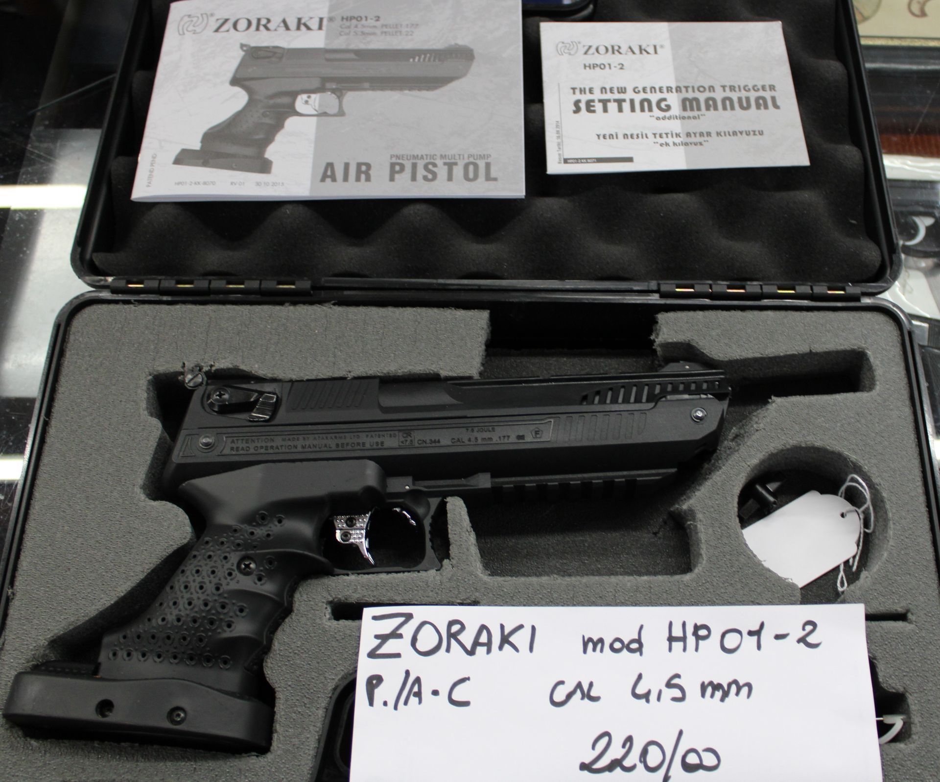 Pistola aria compressa Zoraki modello HP01-2  calibro 4,5mm.
Prezzo di 220,00€