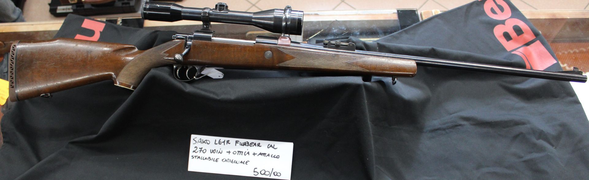 Carabina otturatore girevole Sako L61R Finnbear  calibro 270 Win con ottica e attacco a pivot originale.