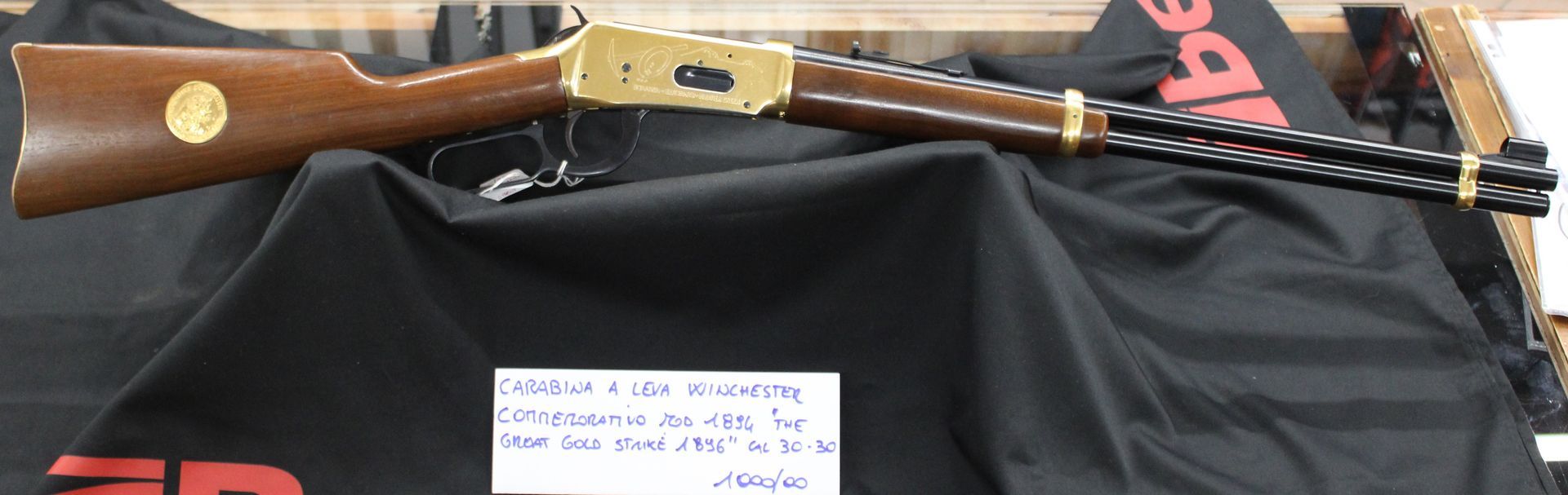 Winchester commemorativo modello 1894 