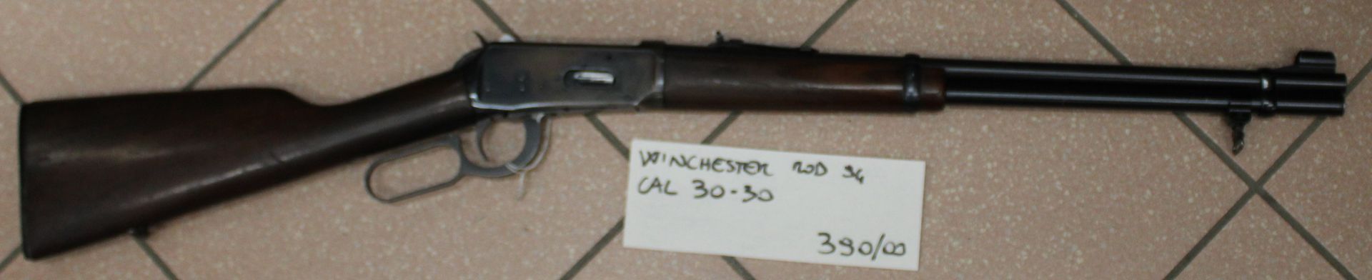 Carabina a leva Winchester modello 94 calibro 30-30.
Prezzo di 390,00€