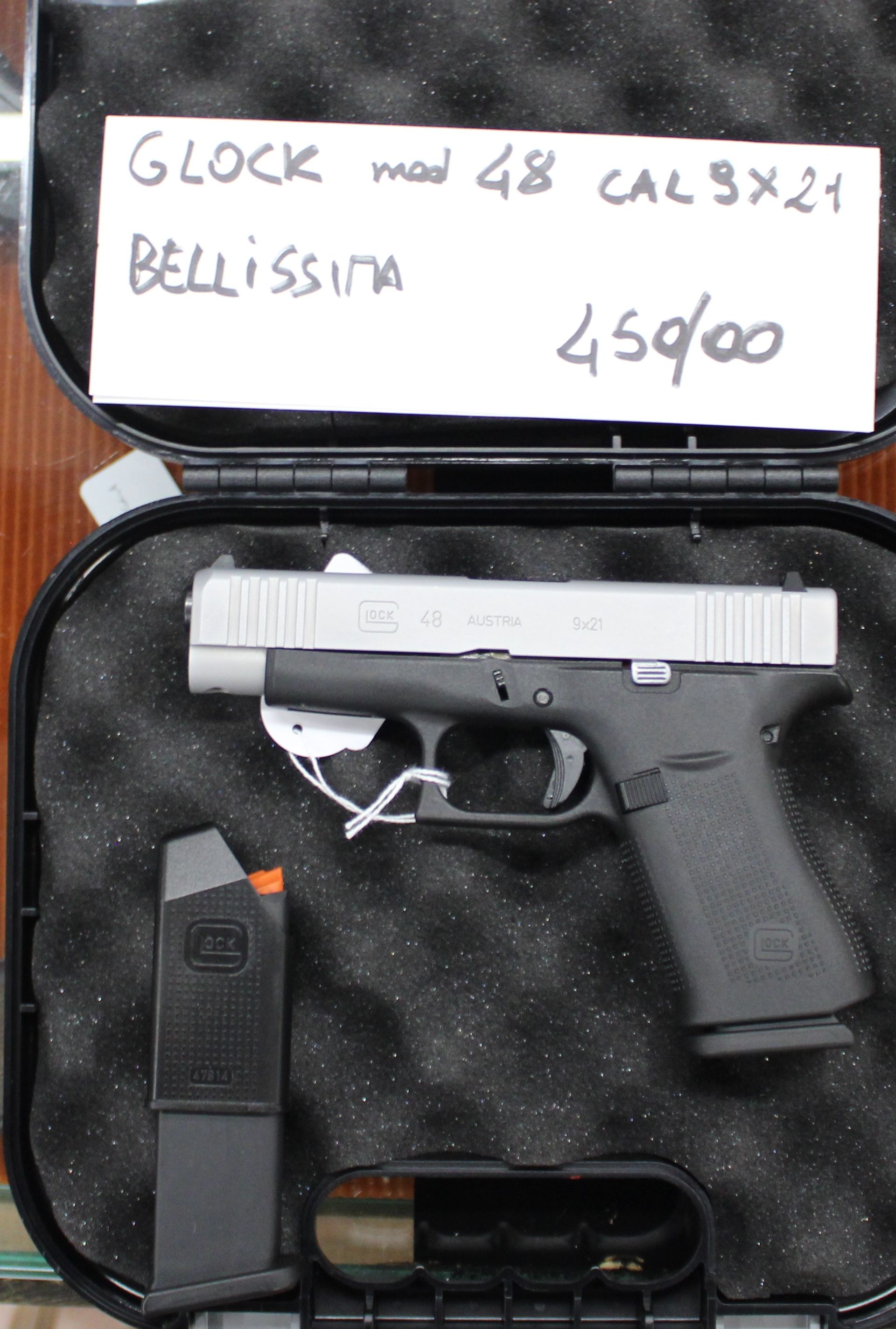 Pistola semiautomatica Glock modello 48 calibro 9x21.
Bellissima.
Prezzo di 450,00€
