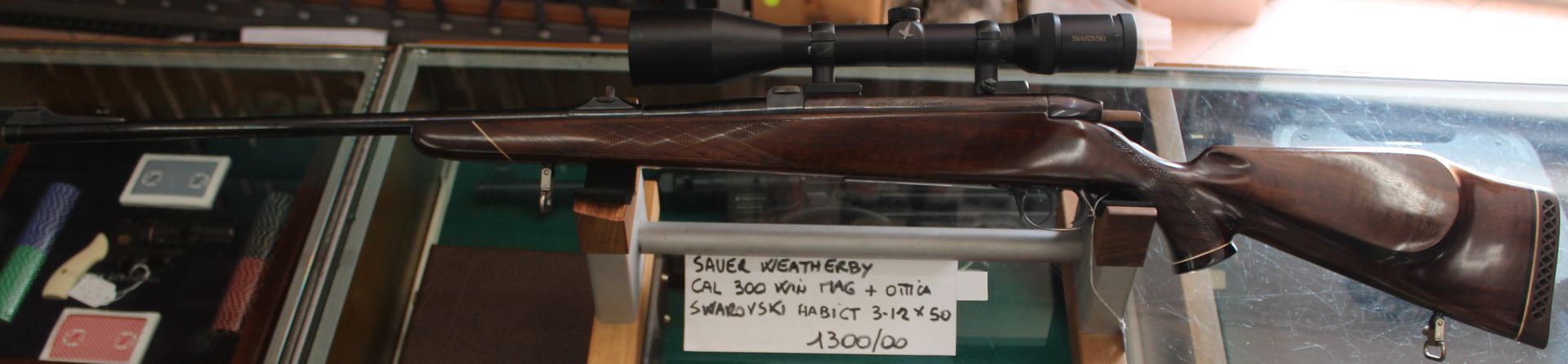 Carabina otturatore girevole Sauer Weatherby calibro 300 Win. Mag. con ottica Swarovski habict 3-12x50.
Prezzo di 1300,00€