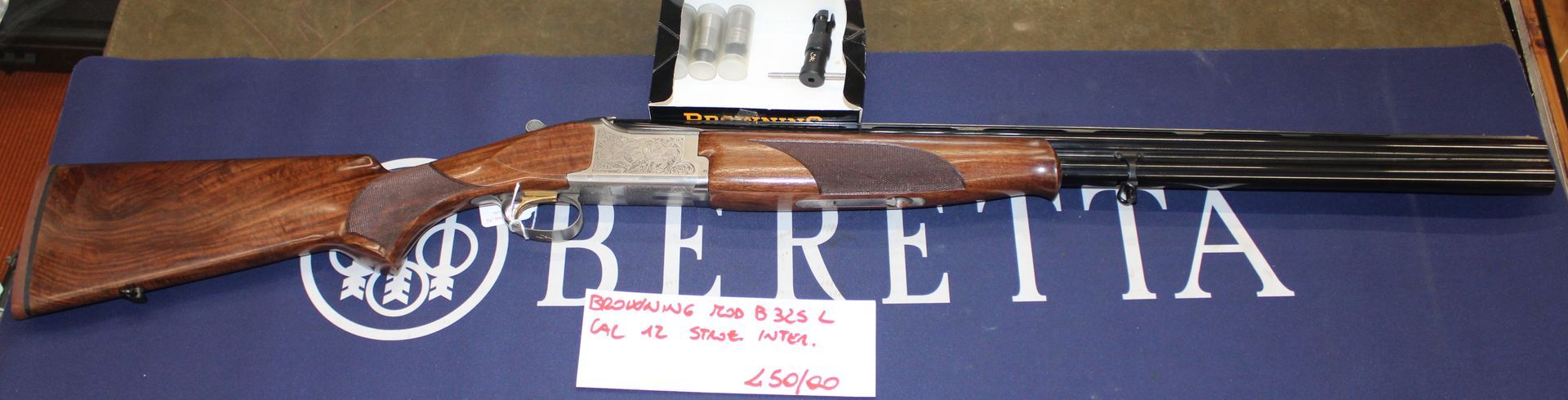 Fucile sovrapposto Browning modello B325L calibro 12.
Prezzo di 450,00€