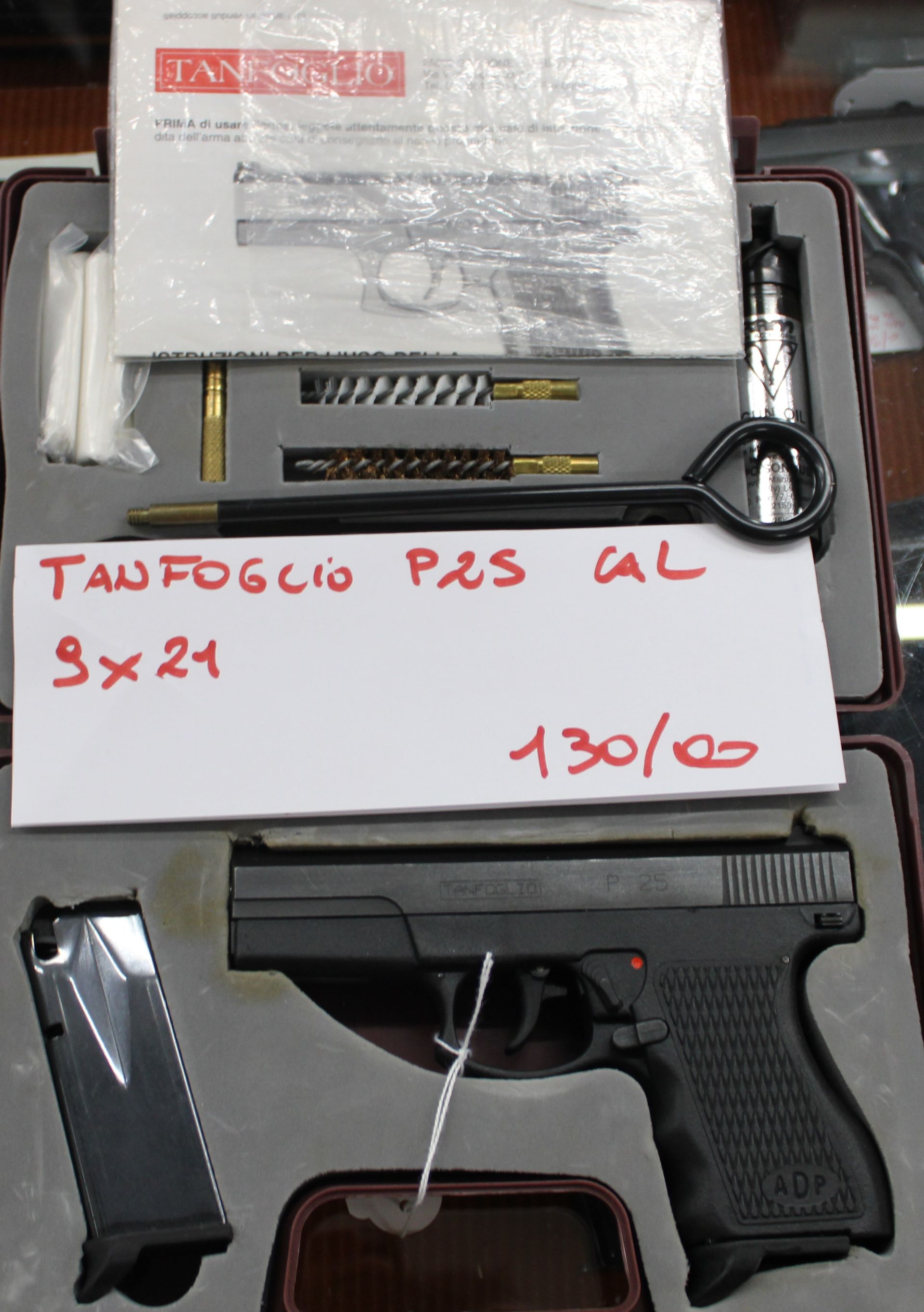 Pistola semiautomatica Tanfoglio modello P25 calibro 9x21.
Prezzo di 130,00€