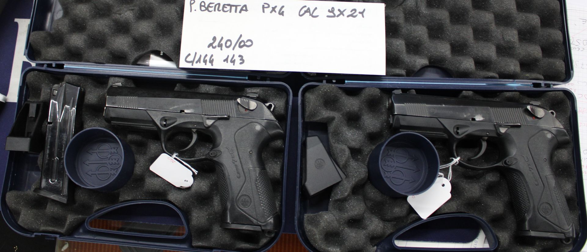 Pistola semiautomatica Px4 calibro 9x21.
Prezzo di 240,00€
Per info: https://www.beretta.com/it-it/product/px4-storm-P0058