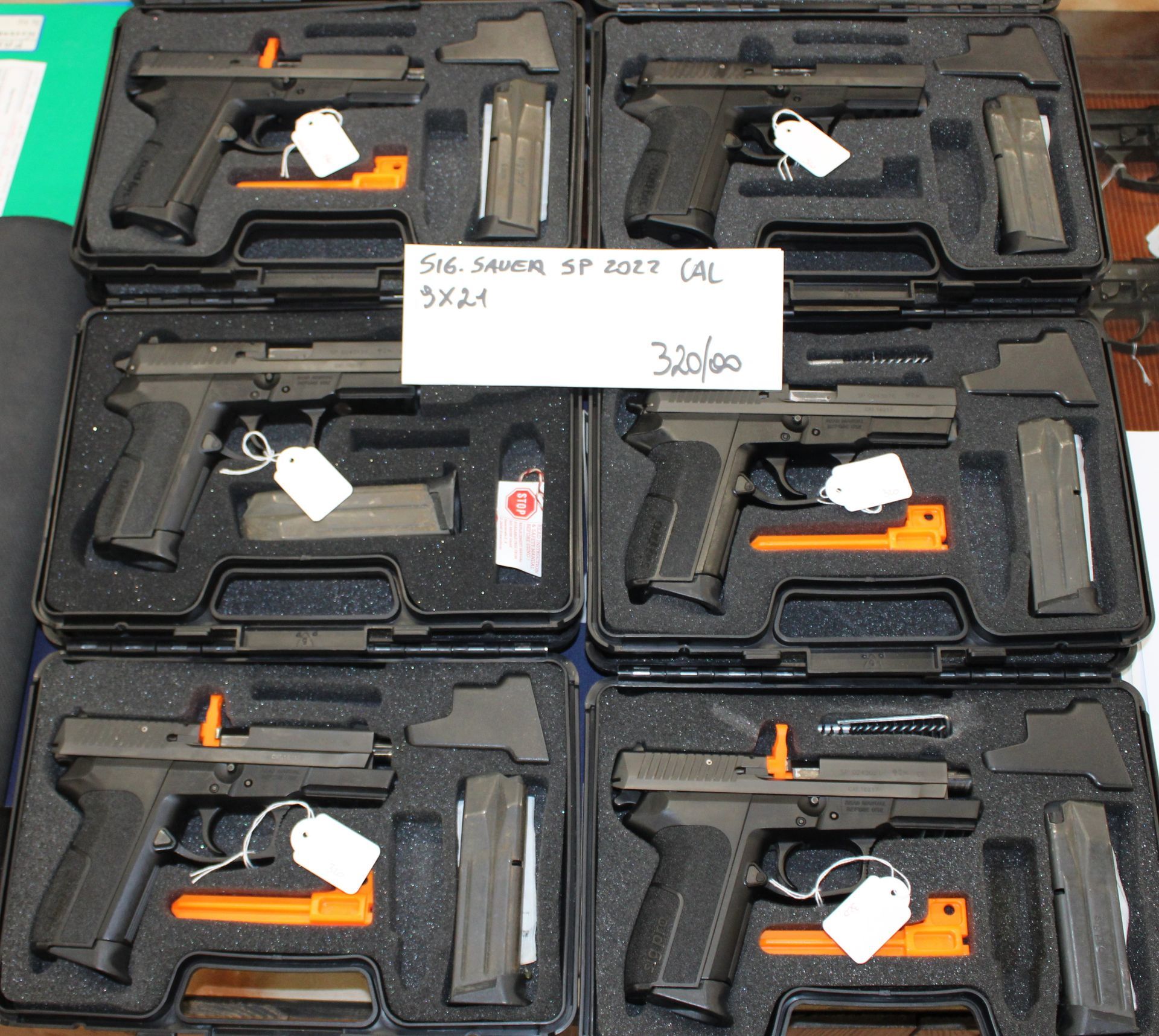 Pistola semiautomatica Sig.Sauer modello SP2022 calibro 9x21.
Prezzo di 320,00€
Per info: https://it.wikipedia.org/wiki/SIG_Sauer_Pro