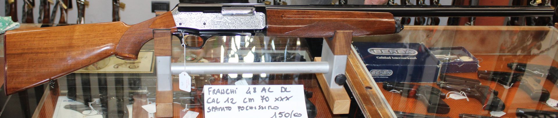 Fucile semiautomatico FRANCHI modello 48 AL Delux calibro 12 con canna da 70 cm xxx. L'arma ha sparato pochissimo.
Prezzo di 150,00€