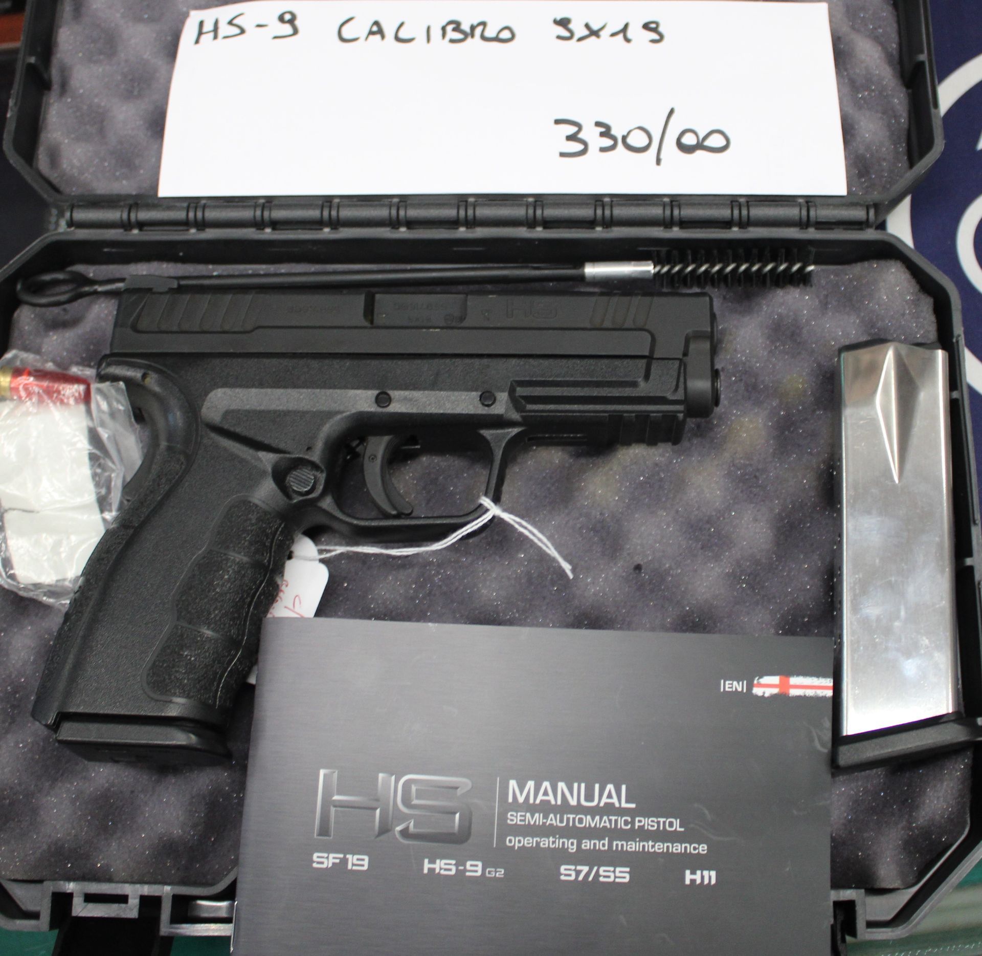 Pistola semiautomatica  HS modello 9 calibro 9x19.
Prezzo di 330,00€