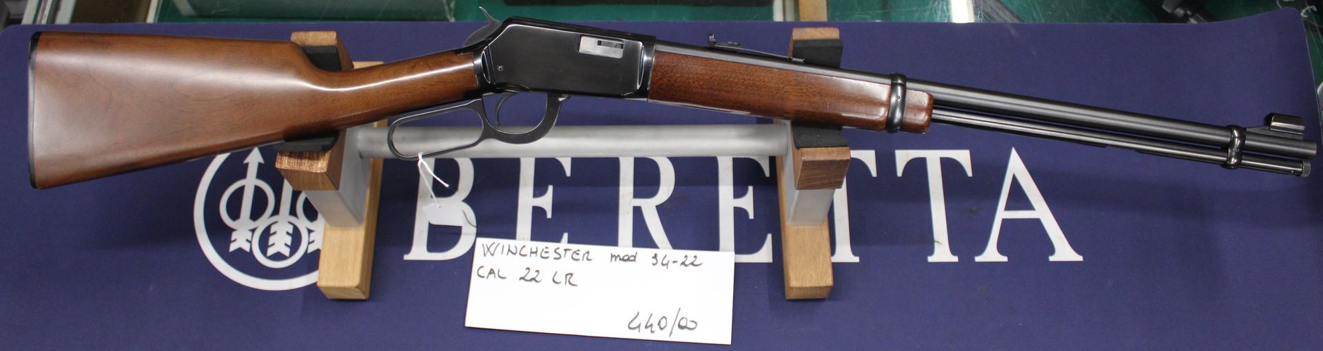 Carabina a leva Winchester modello 94-22 calibro 22 l.r.
Prezzo di 440,00€