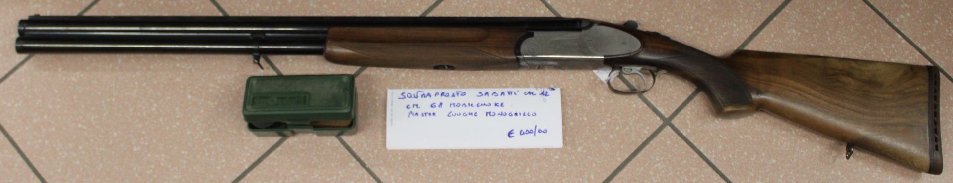 Fucile sovrapposto Sabatti calibro 12 canne centimetri 68 strozzatori intrecambiabili, piastre lunghe e monogrillo.
Prezzo di 400,00€