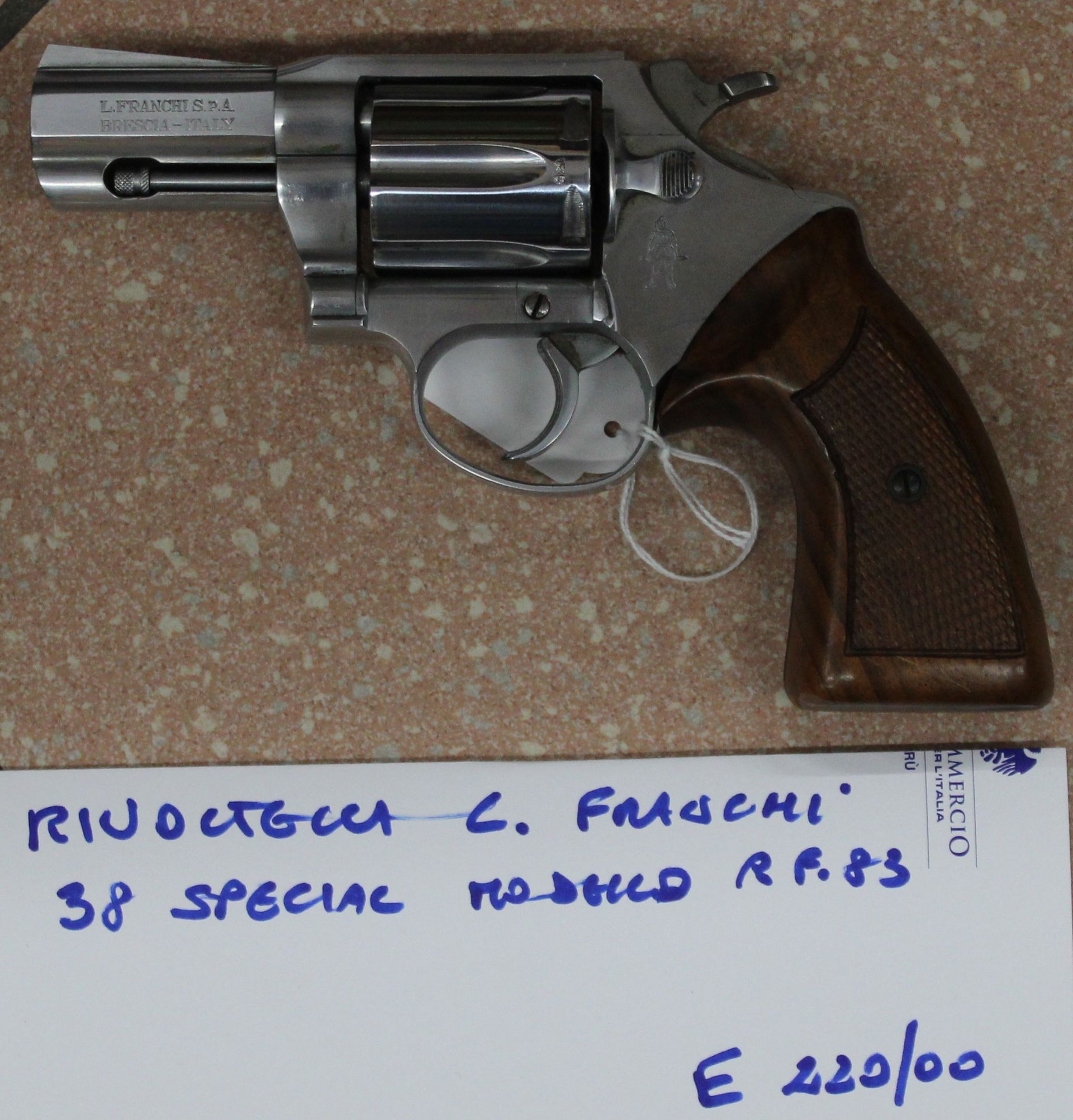 Rivoltella L.Franchi modello RF83 calibro 38 Special.
Prezzo di 220,00€