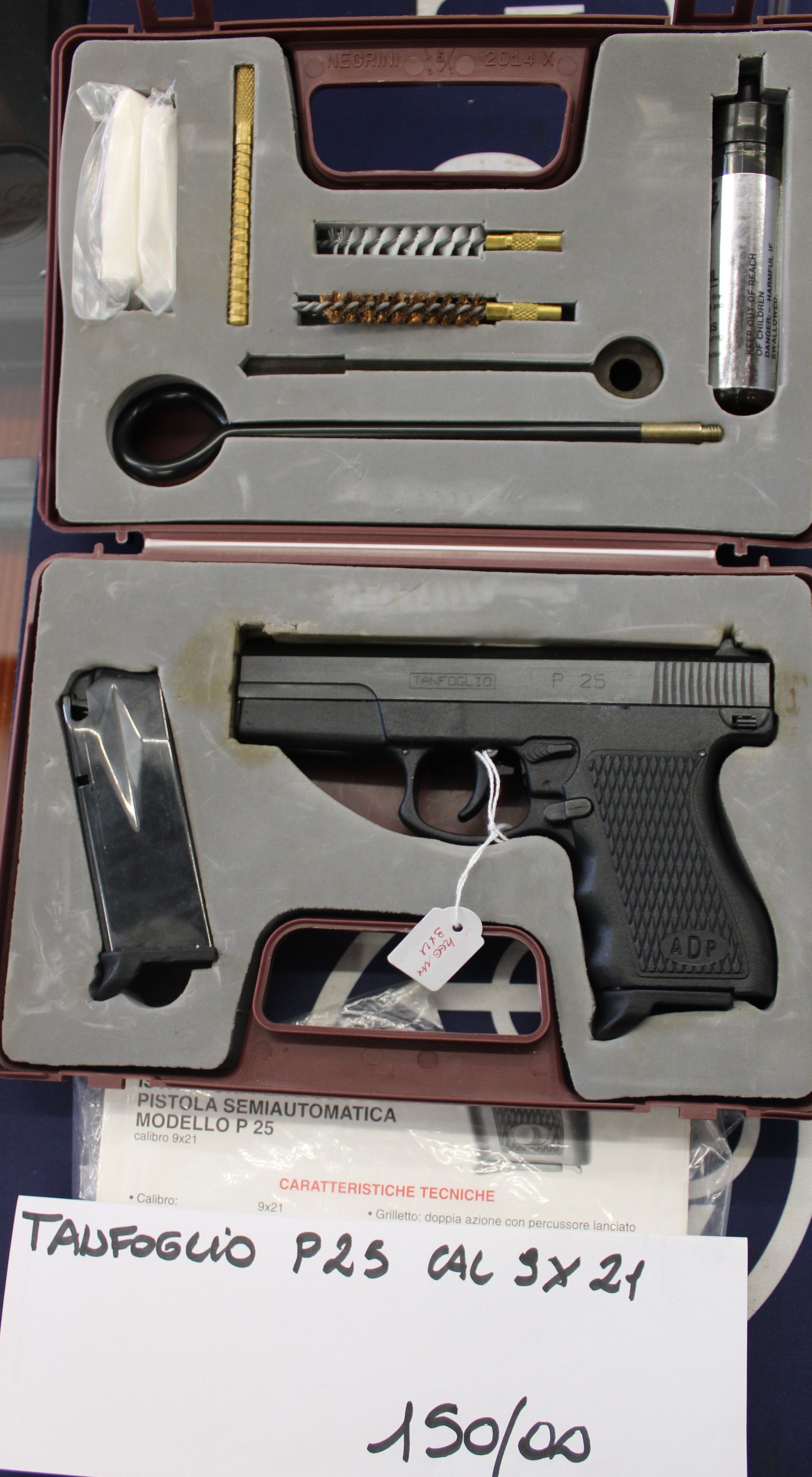 Pistola semiautomatica Tanfoglio modello P25 calibro 9x21.
Prezzo di 150,00€