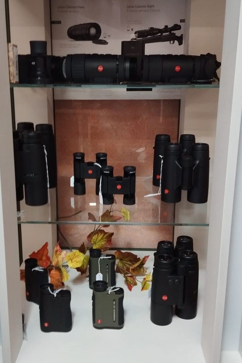 Nuovi pezzi e riassortimento nei binocoli e nelle ottiche Leica!