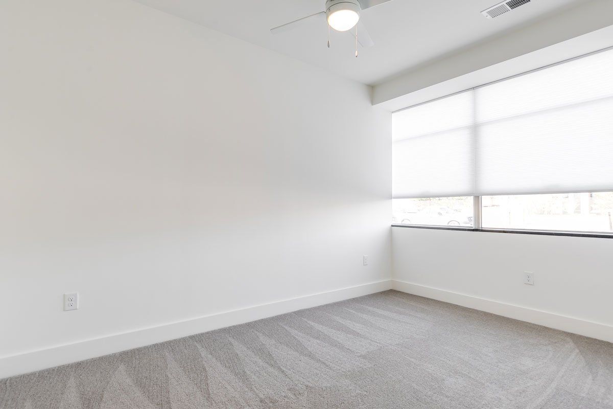 1004 Thompson Living Area