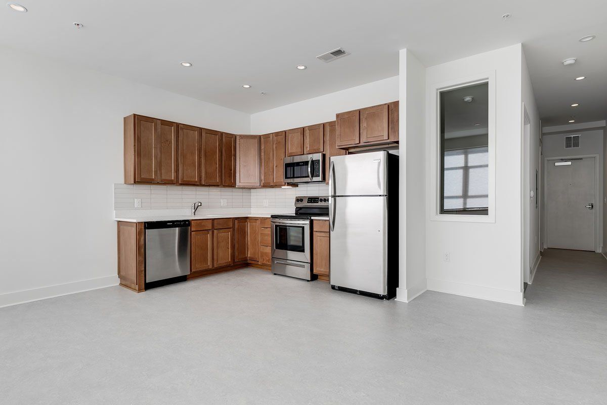 1004 Thompson Dining Area and Kitchen