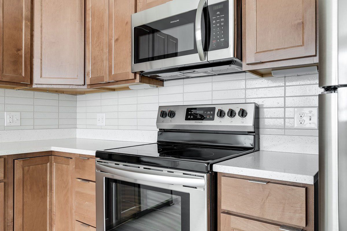 1004 Thompson Kitchen