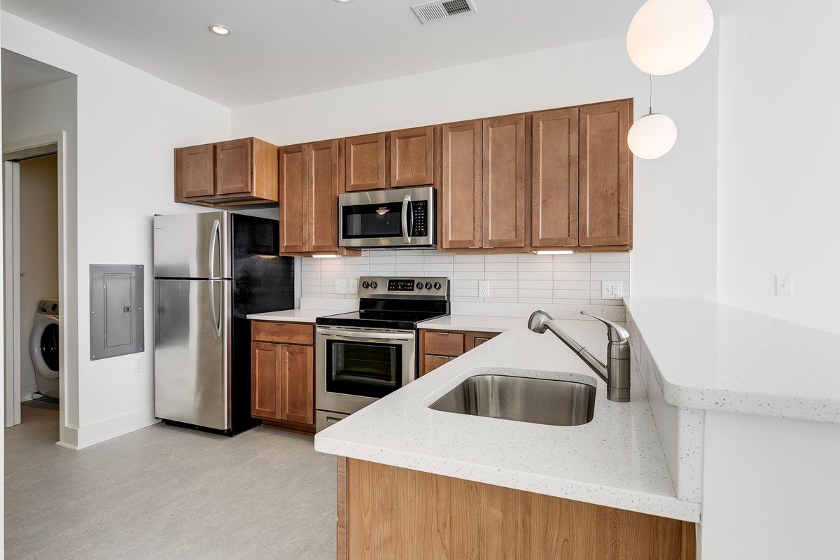 1004 Thompson Kitchen