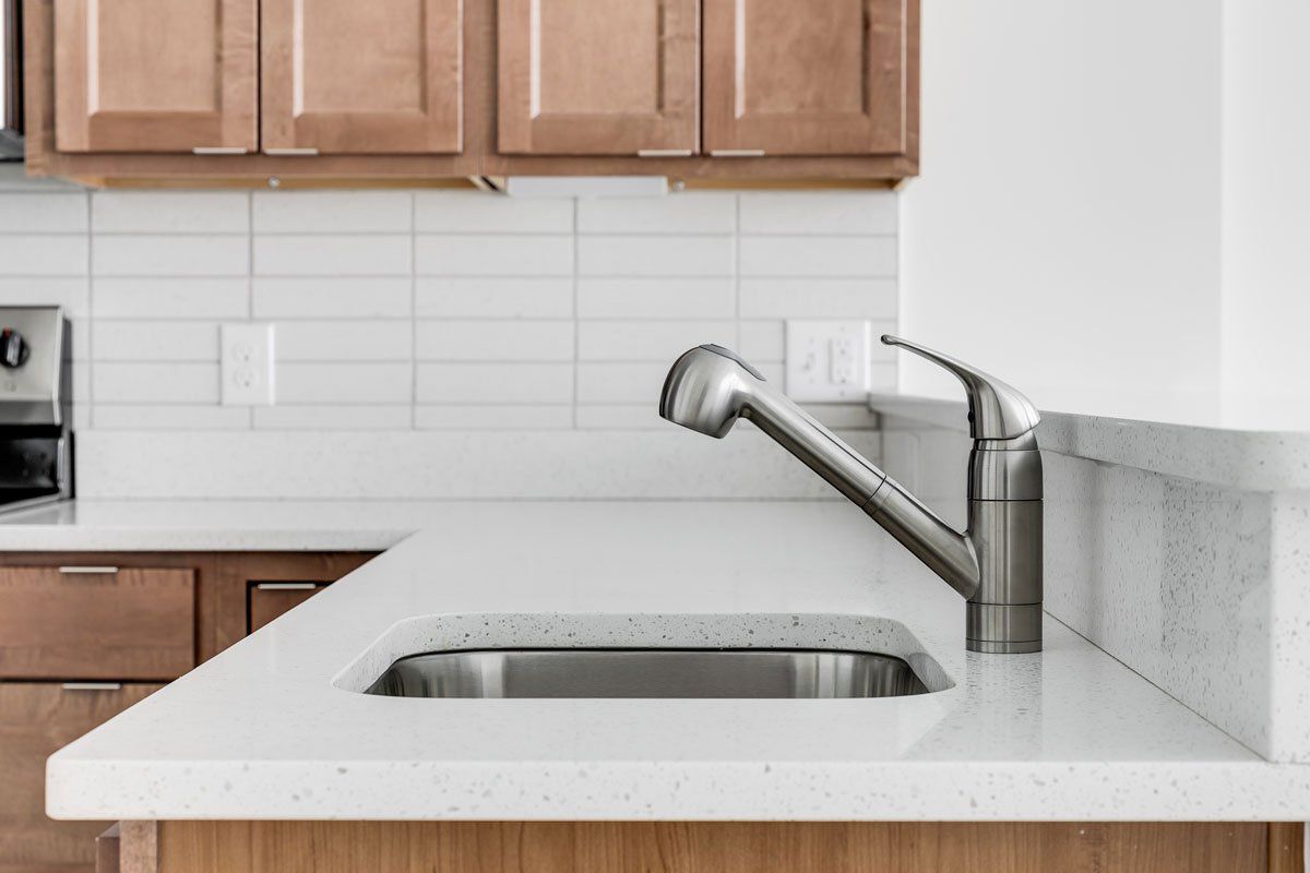 1004 Thompson Kitchen