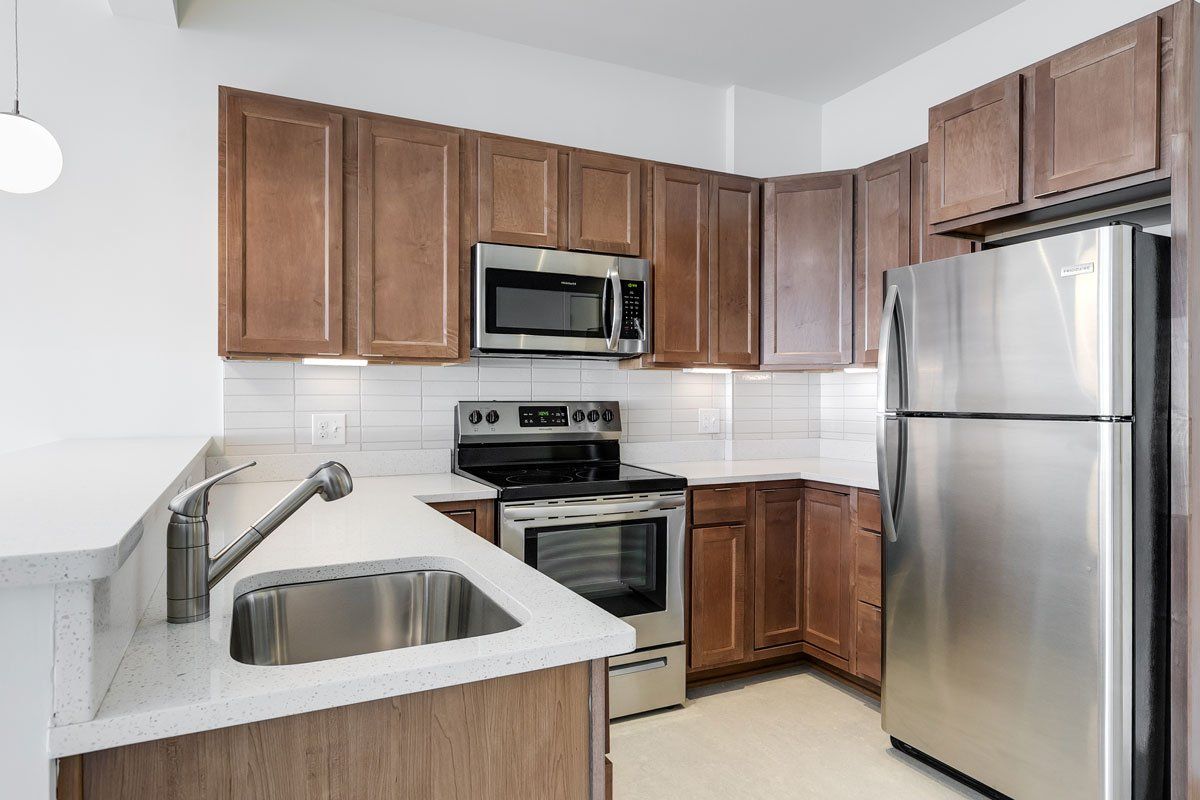 1004 Thompson Kitchen